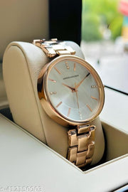 women stylish looking gorgeous watch for women