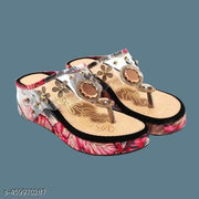 Stylish New Design Trendy Attractive Casual & Comfortable Rhinestone Decor Women's Flat Sandals For Girl's & Women