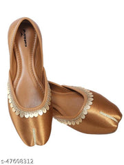 Yepplo Women  Punjabi Juttis & Mojaris