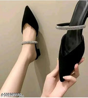 Chain heels