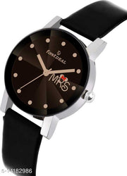 Fastdeals Mr & Mrs couple Dial Leather Strep Couple Watch Analog Watch - For Men & Women