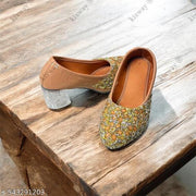 Attractive Women Juttis & Mojaris