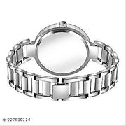 New Fancy Solid Dial Attractive Metal Chain Attractive Bracelet Analog Watch for  Women