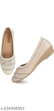 STYLISH BELLIES FOR WOMENS (Cream)