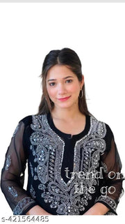 Chikankari Kurti Mirror work Nahi hai No Inner Available gb mirror