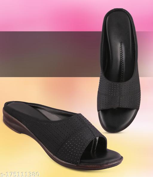 SGR /woman and Girls Fashin Flats Sandals latest Fashion Stylish Sandals and slippers
