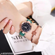 Best Quality Ethnic Embossed Designer Shine Round Dial with Slim Fit Leather Belt Women Analog Watches for Girls