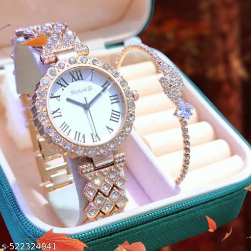 Trending New Arrival Stylish Attractive Ethnic Rose Gold Bracelet Look Analog Watch for Girls