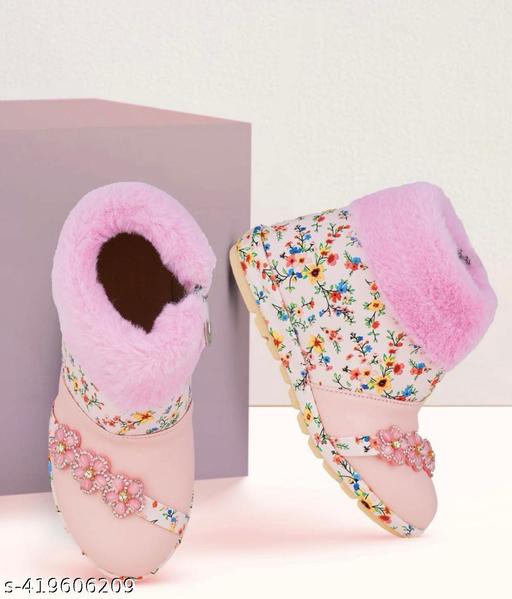 Girls sandals