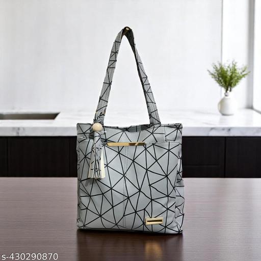 Trendy Alluring Women Handbags