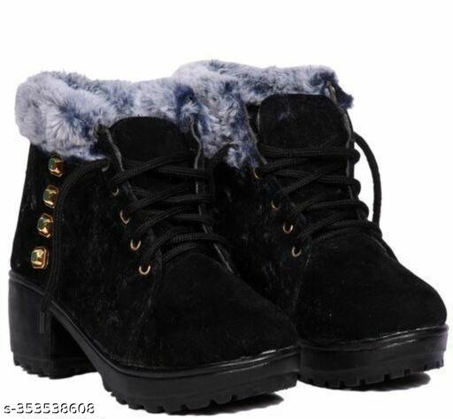 Trendy winter women warm fur black boots