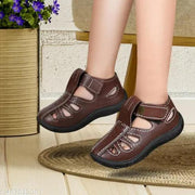 LIFEO  Unisex-Child Closed Toe Zimmi  Sandals for Kids