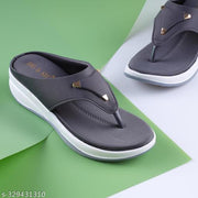 Panga Triangle Buckle - Grey