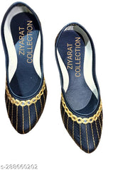 Alluring Women Juttis & Mojaris