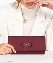 RESHU 6 card slot premium PU leather with heart batch fitting  zipper hand purse for women