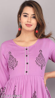 Elevate your ethnic wardrobe /women rayon Anarkali printed Kurti
