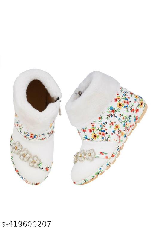 Girls sandals