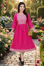 Trendy Women's Nayra Kurti