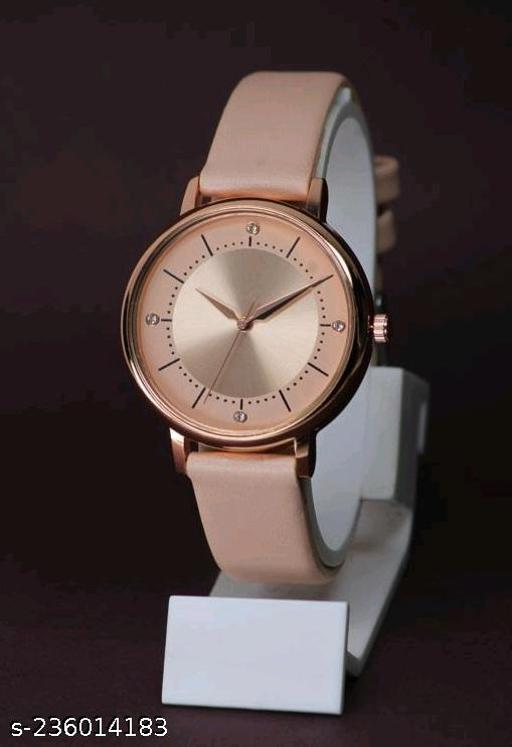New Antique Designer LEather Strap Analog Watch for Girls and Women