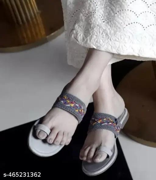 tranding stylish flats Sandal