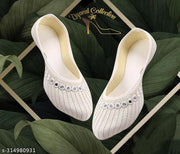 Fancy Women Juttis & Mojaris