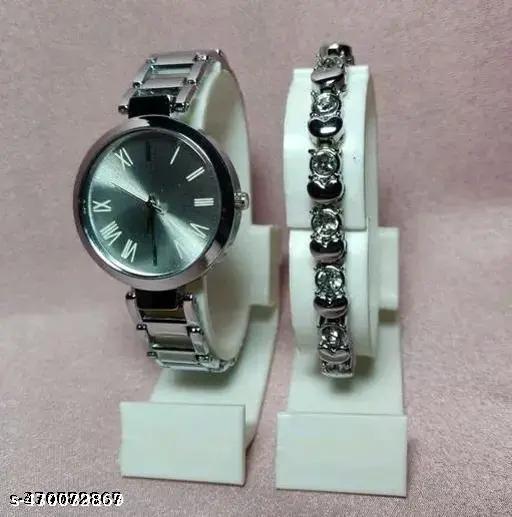 New Women Silver Metal Analog Watch With Breaclet Combo girls watches bracelet combo