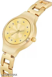 Best Quality Ethnic Embossed Designer Shine Round Dial Watches for Girls