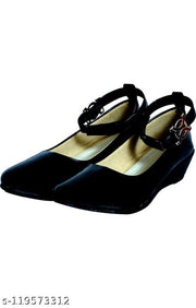 SUPER FANCY Latest Collection, Comfortable Ethnic Sandal Fashionable Bellies For Women's and Girl's Bellies for Women Black Color