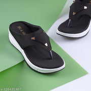 Panga Triangle Buckle - Black