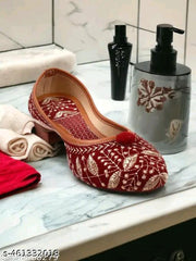 Women's Punjabi juttie & mojari
