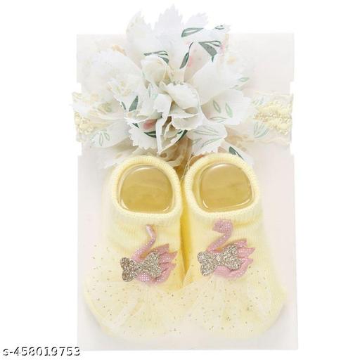 SYGA Baby Swan pattern Hairband & Shoes Set  Soft, Comfortable Fit for Ages 0-1 Years | Ideal for Newborns & Toddlers(Light Yellow)