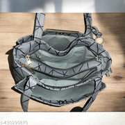 Trendy Alluring Women Handbags
