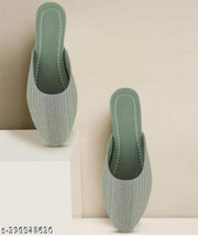 Gorgeous Women Juttis & Mojaris