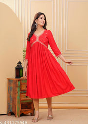 Women Embroidered Anarkali Kurta