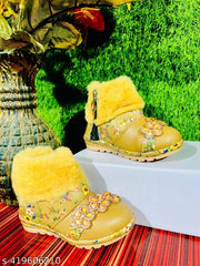 Girls sandals