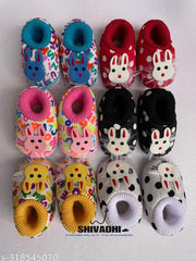 BOOTIES Baby Shoes, Baby Shoes for Boy's and Girl's Canvas with Anti-Slip Sole Great quality of Pair BABY INFANT SHOES & BOOTIES