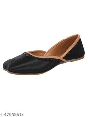 Yepplo Women Punjabi Juttis & Mojaris