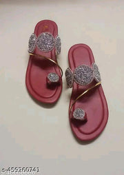 Modern Trendy Women Flipflops & Slippers