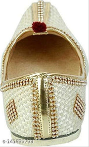 Men's Ethnic Traditional Juttis & Mojaris