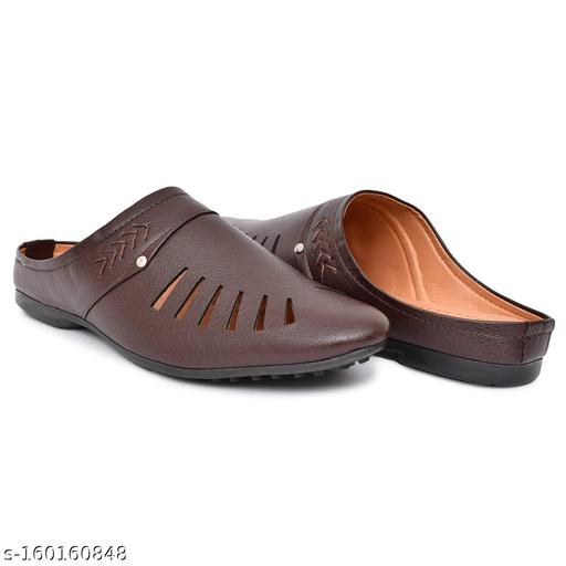 Unique Men's Brown Juttis