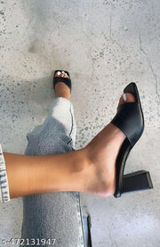 Women fancy flat sandals