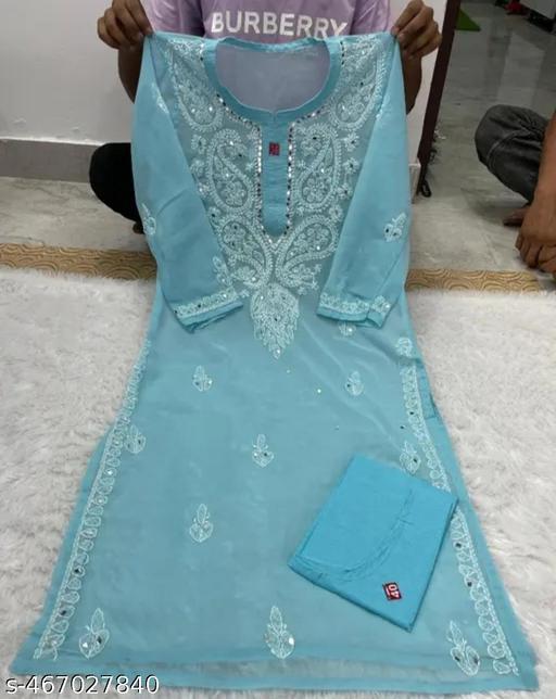 Chikankari kurti mirror