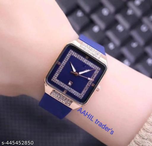 New shiny diamond design square shape trading analog watch for girls