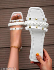 Women flat sandal