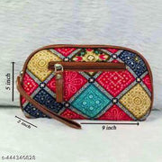 D shape clutch