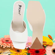 WOMAN STAYLES HEEL