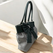 Trendy Women's Handbag/Tote Bag – Spacious, Stylish, and Perfect for Daily Use