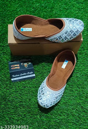 Trendy Women Juttis & Mojaris