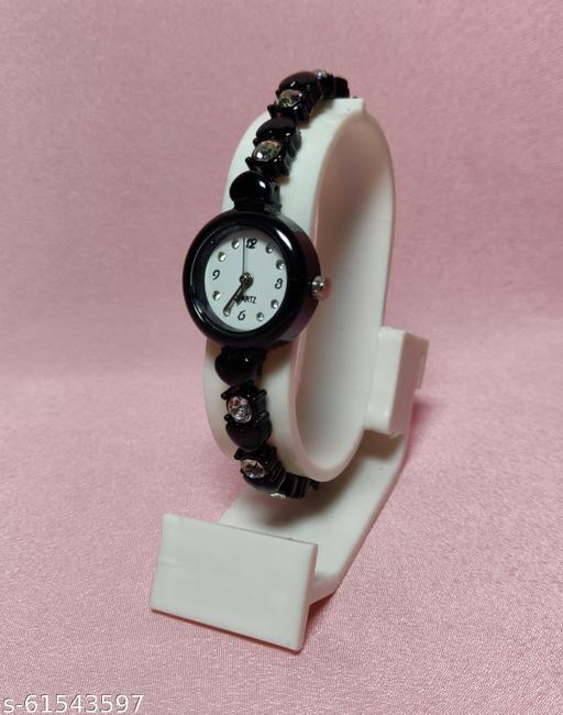 New Cosmic Bracelet Type Belt Small Dial Metal Analog Watches for Women