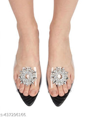 LUFFY-Black Diamond Flats/Summer Essentials/Casual Glam/Beachwear Flats/Trendy Slip-Ons
